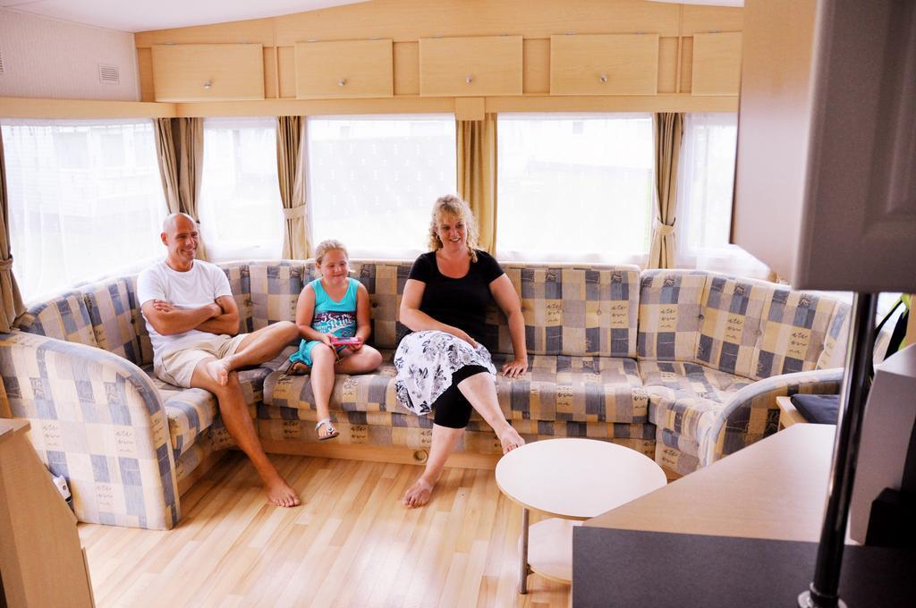 Oostappen Vakantiepark Riviera Beach Biddinghuizen Rum bild