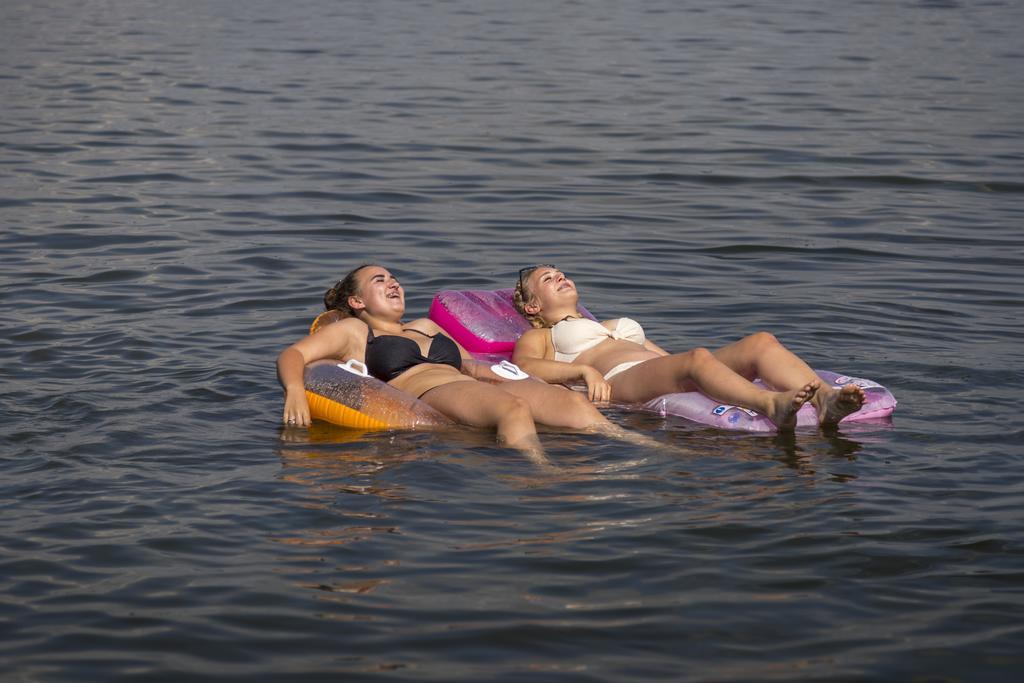 Oostappen Vakantiepark Riviera Beach Biddinghuizen Exteriör bild