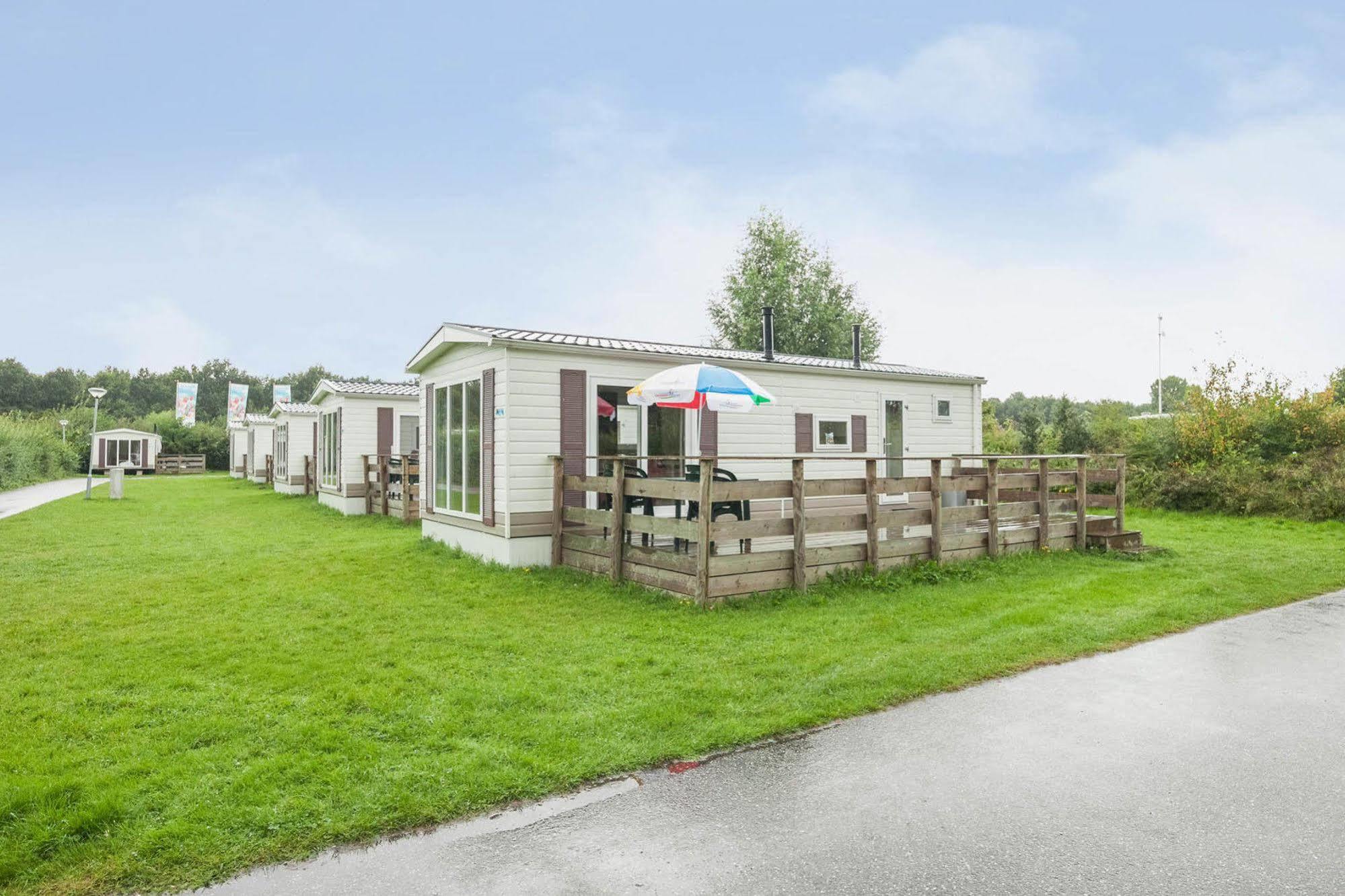 Oostappen Vakantiepark Riviera Beach Biddinghuizen Exteriör bild